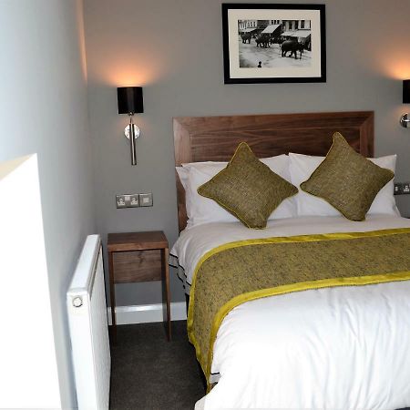 New Park Hotel Carmarthen Ngoại thất bức ảnh