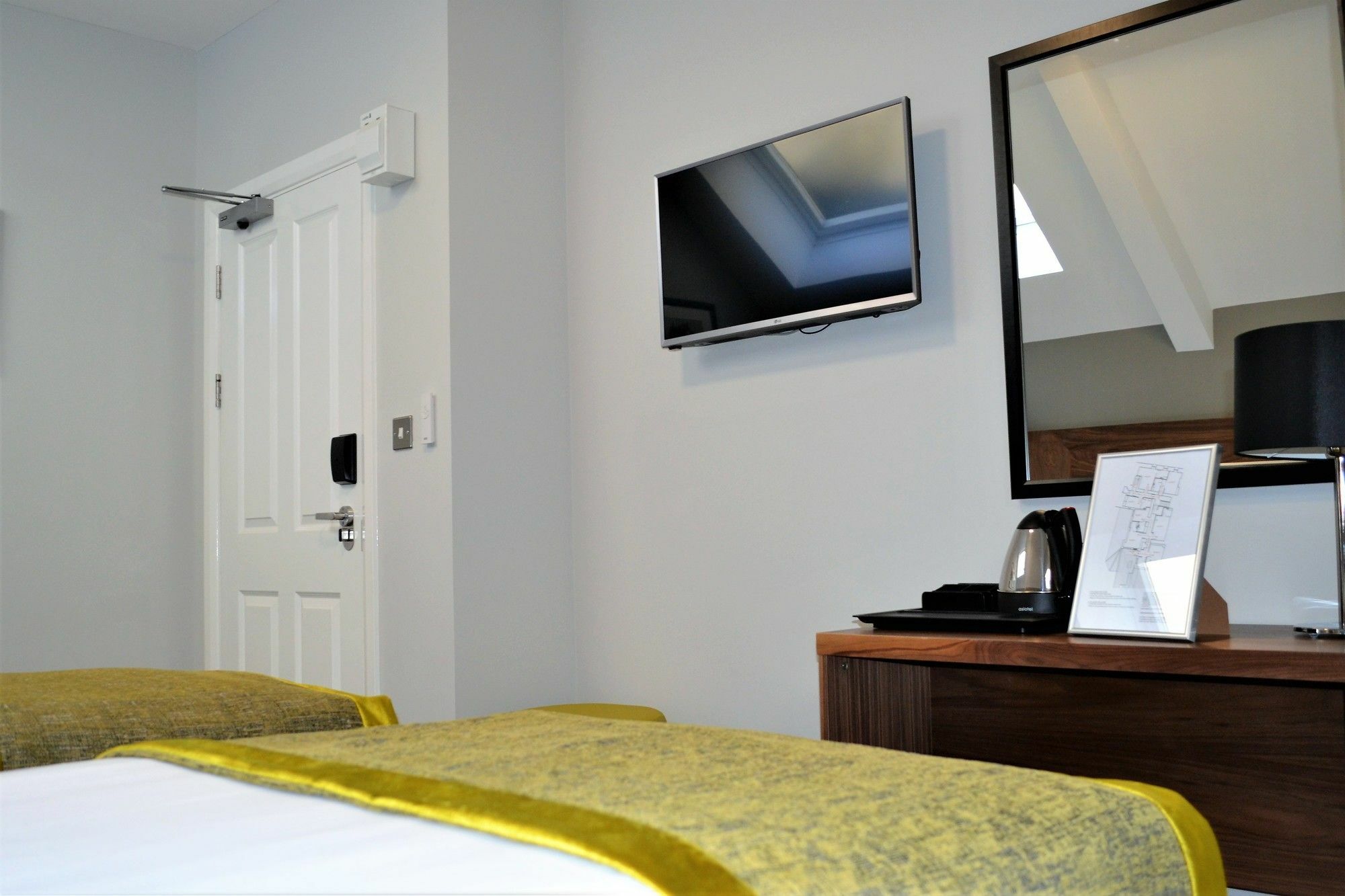 New Park Hotel Carmarthen Ngoại thất bức ảnh