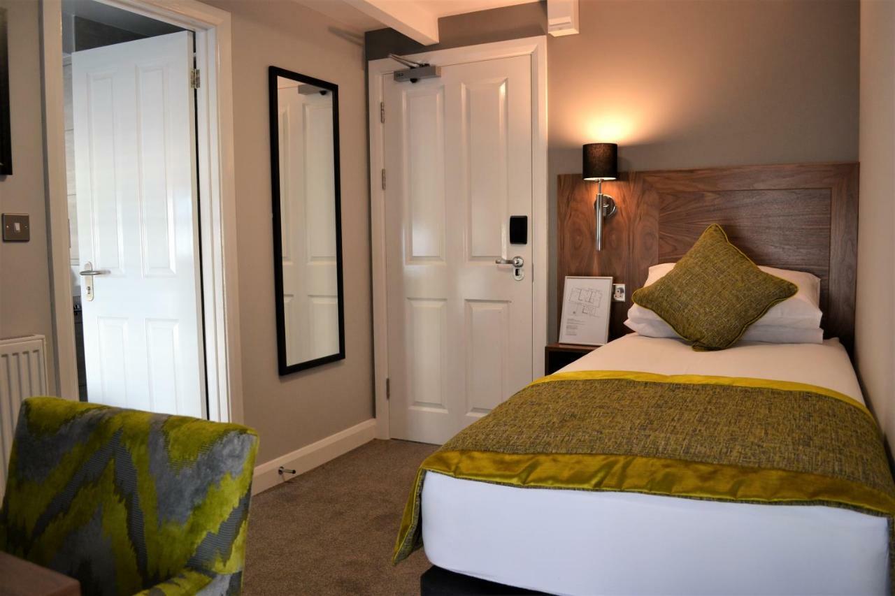 New Park Hotel Carmarthen Ngoại thất bức ảnh